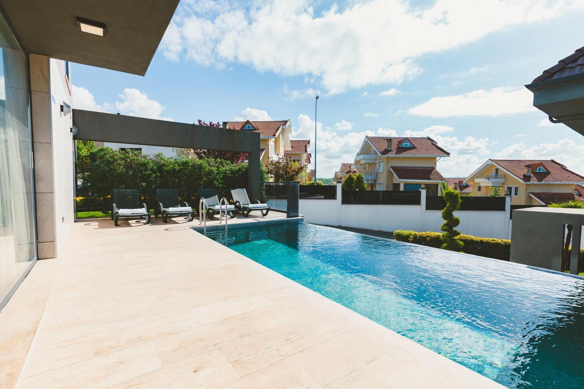 Royal Blue Istanbul - Luxury Villas Exteriör bild