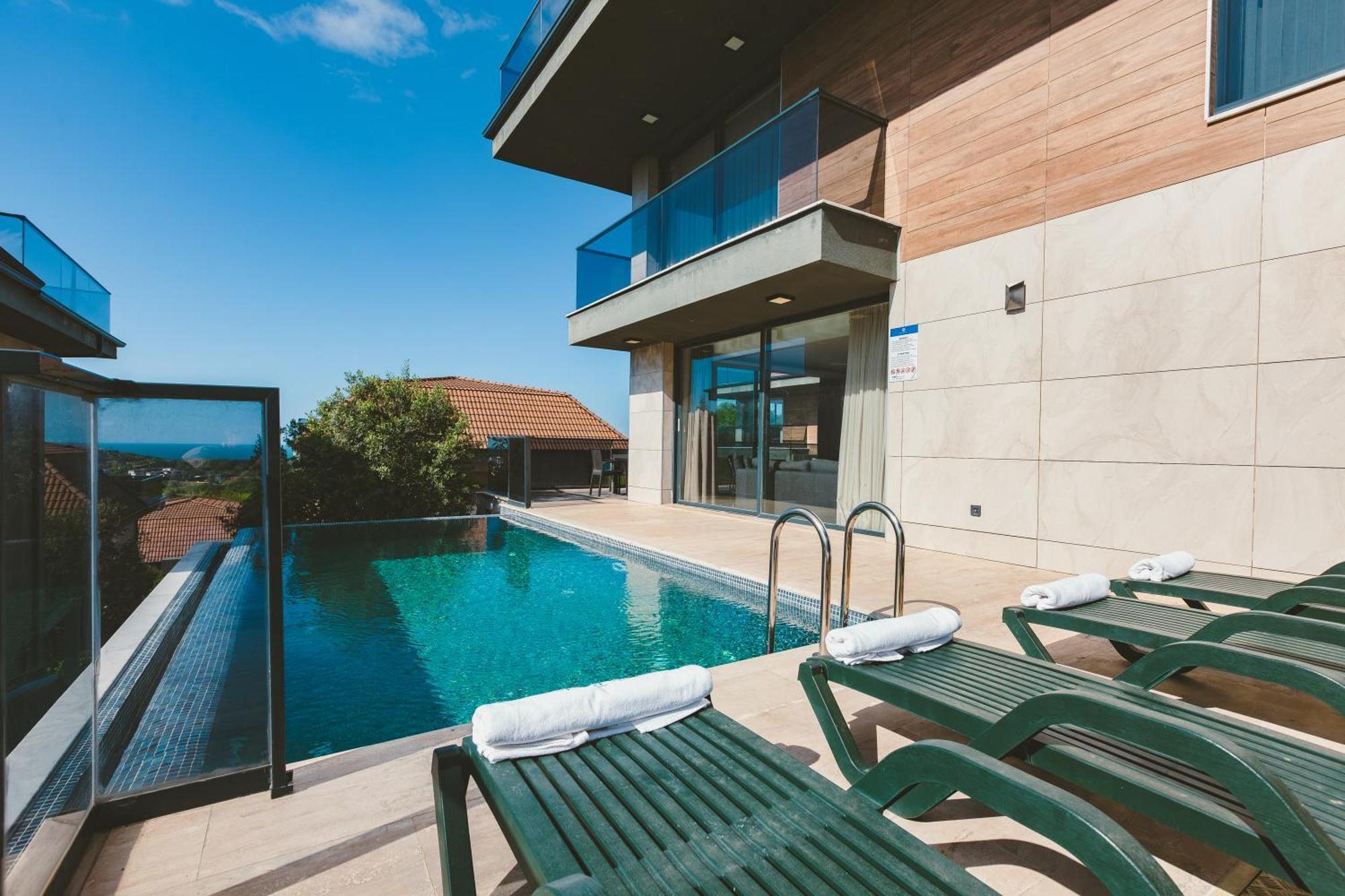 Royal Blue Istanbul - Luxury Villas Exteriör bild